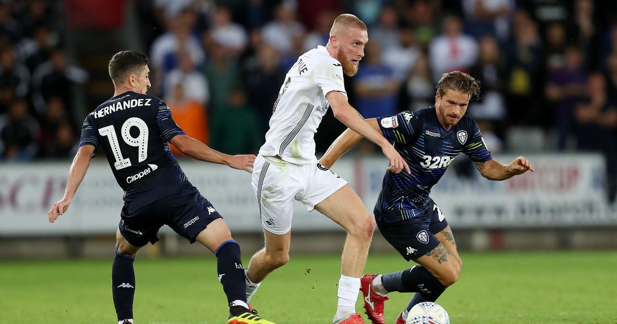 2_Swansea-City-v-Leeds-United-Sky-Bet-Championship-Liberty-Stadium