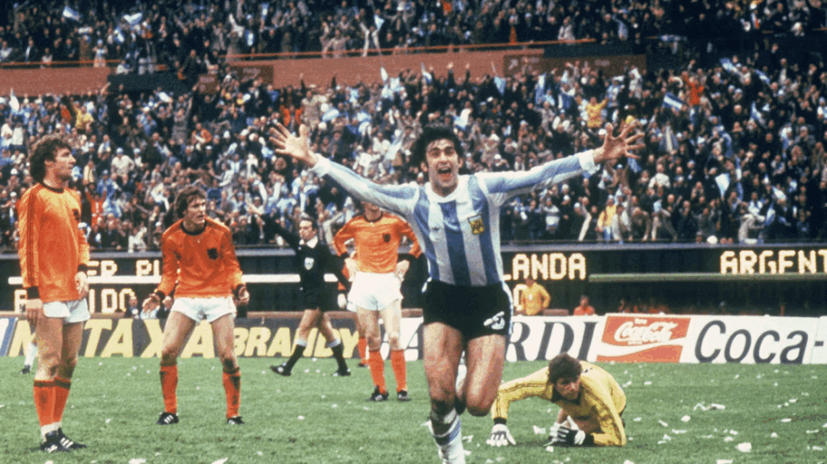 mario-kempes-vs-netherlands Mario Kempes