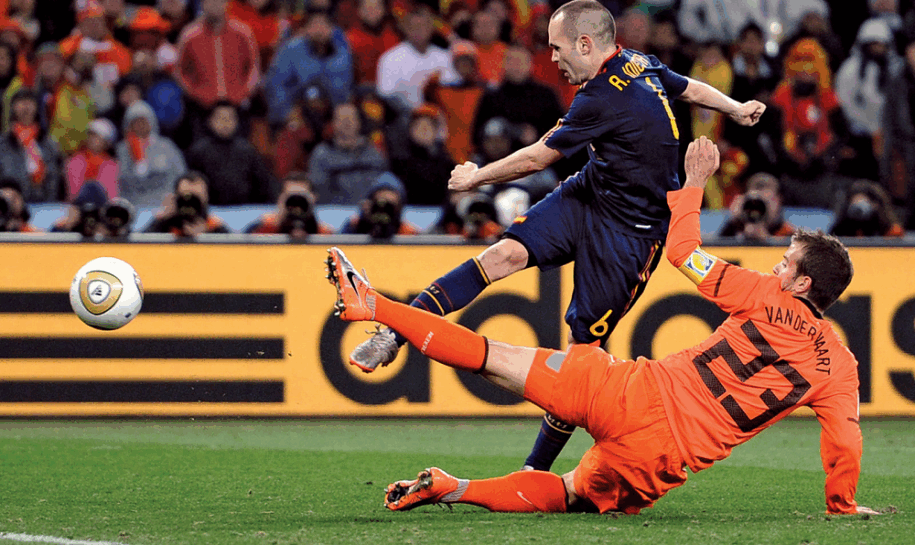 pasted image 0 (6) Iniesta - Van der Vaart