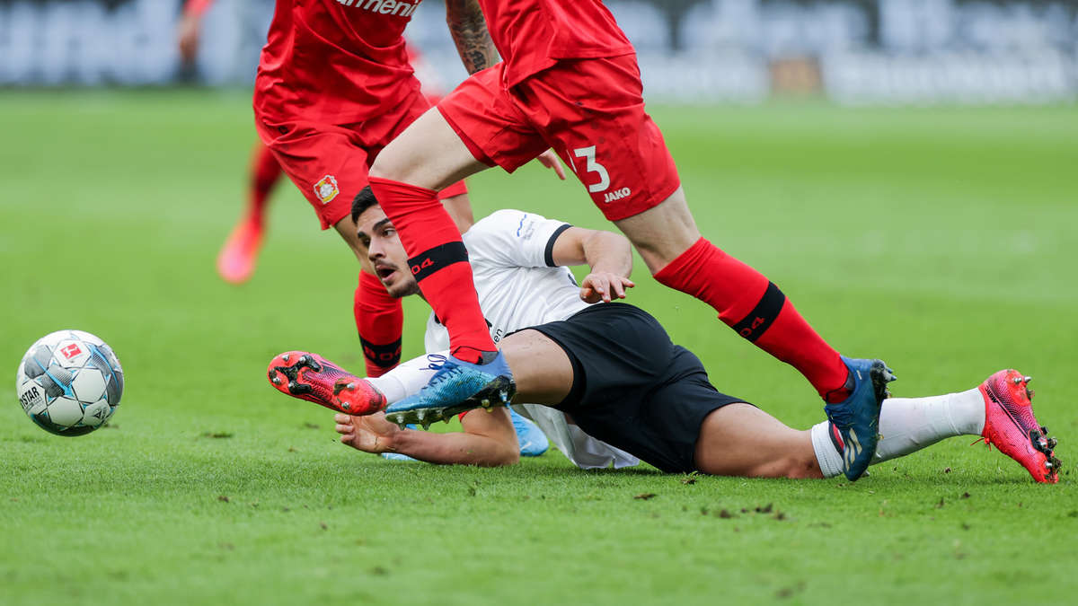 ayntraht-bayer-leverkuzen Prognoza ot Bundesliga Betinum.com ayntraht-bayer-leverkuzen Prognoza ot Bundesliga